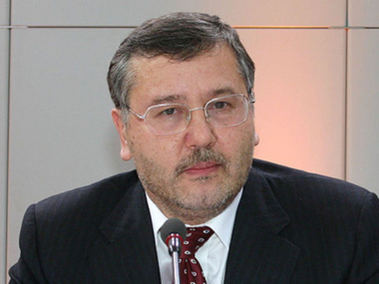 Анатолий Гриценко