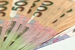 Гривна упала к 8,33 за доллар