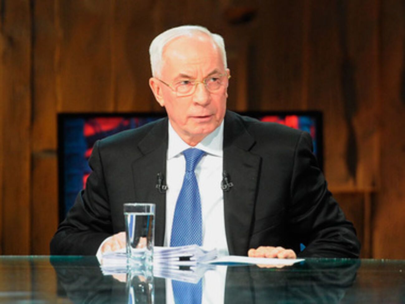 Азаров: "Евромайдан эксплуатирует детей"