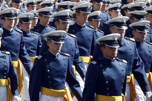 Десятки офицеров ВВС США отстранены за списывание