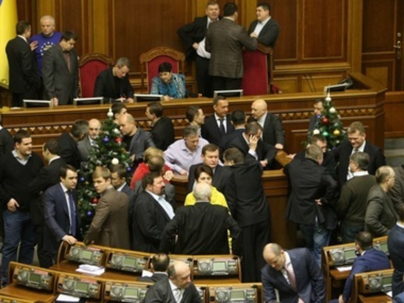 Рада ввела уголовную ответственность за экстремизм