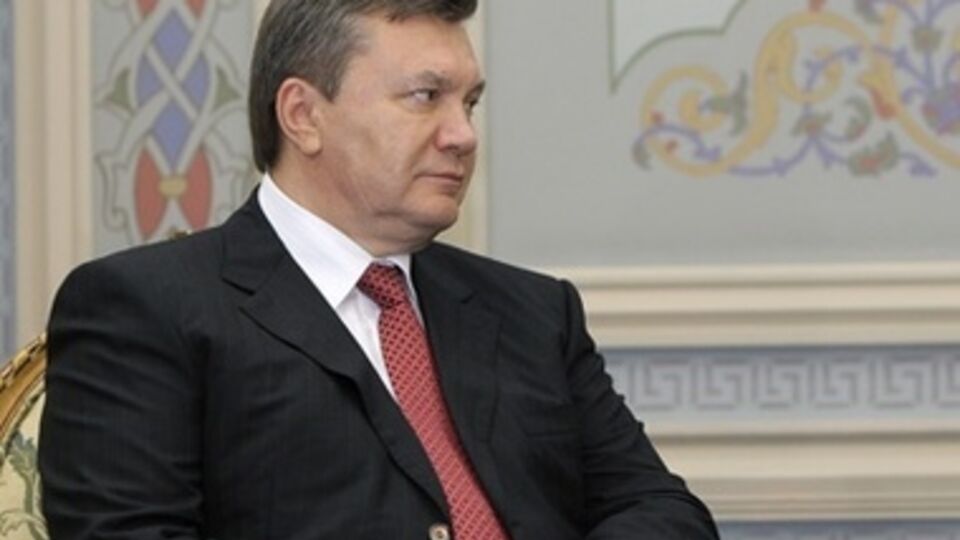 В Давос поедет Азаров, Арбузов и Кожара