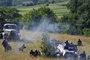 Реконструкция боя дивизии СС "Галичина"