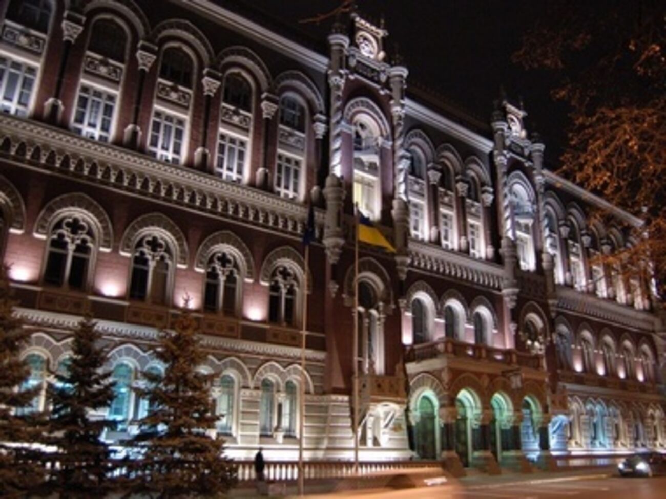 В сентябре НБУ возобновил интервенции