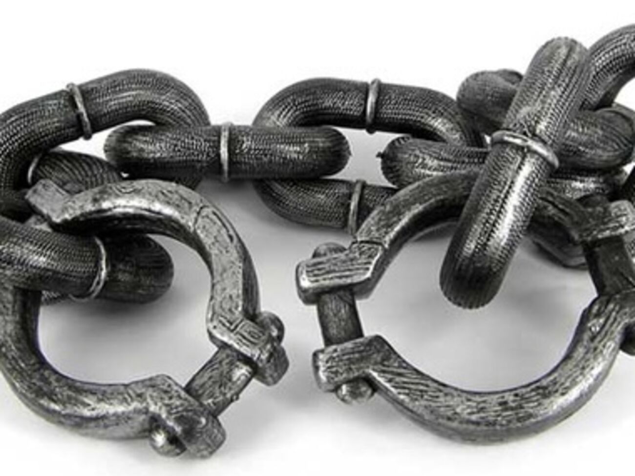 Закон наступает на многие свободы