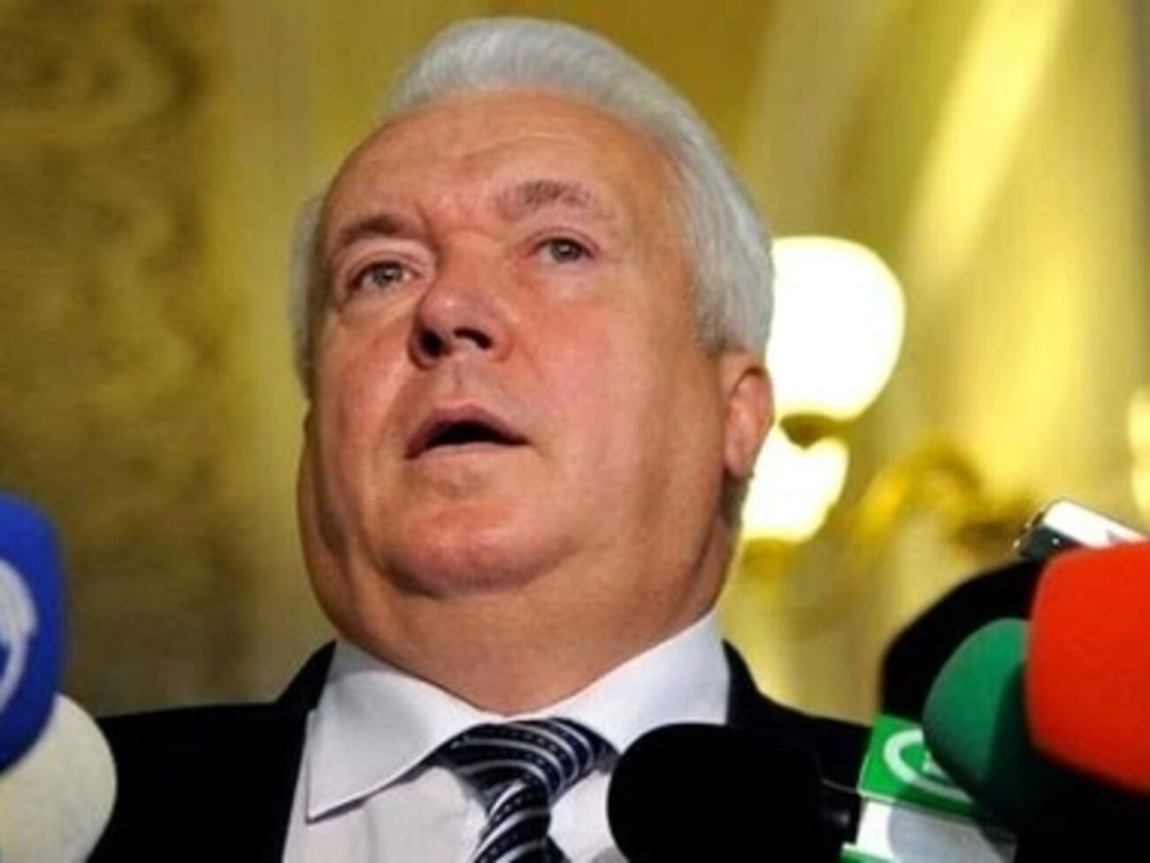 Олейник хочет все урегулировать