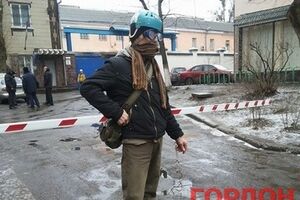 В Киеве состоялась акция "Явка с повинной. Писатели просятся в СИЗО". Фоторепортаж