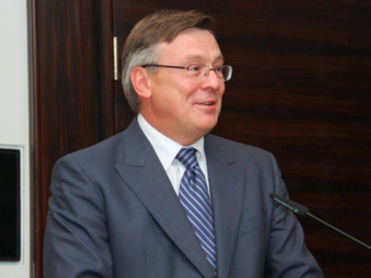 Глава МИД Леонид Кожара