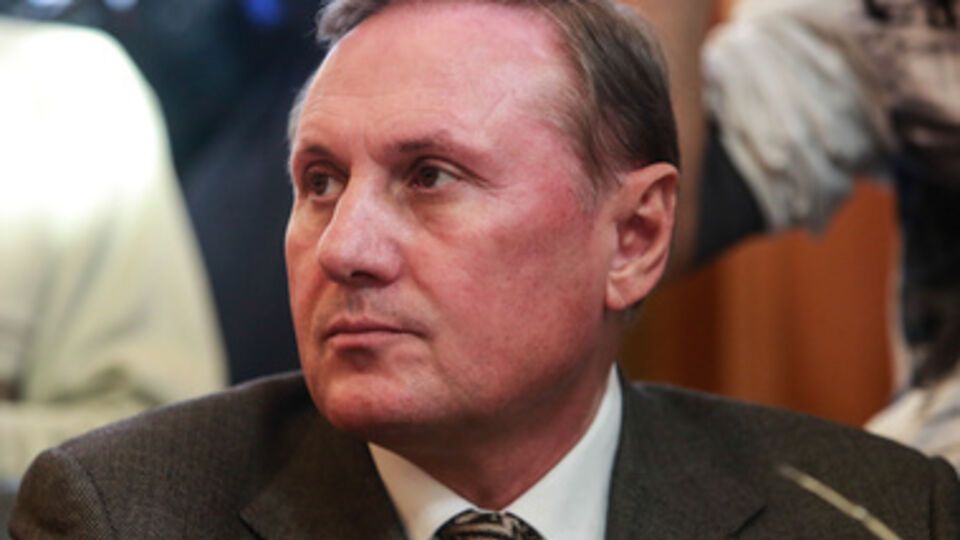 Александр Ефремов не голосовал