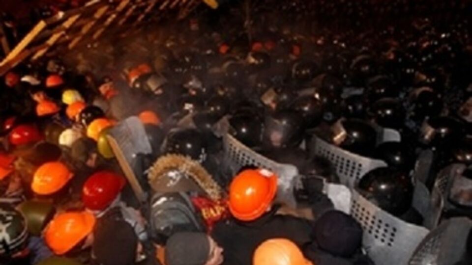 Митингующие на Грушевского