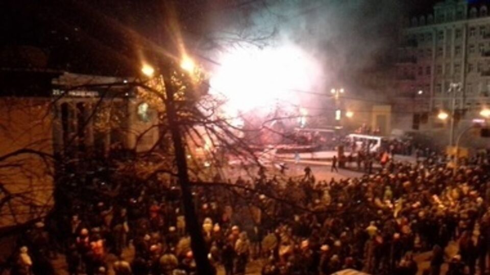 СМИ: Милиция применяет против демонстрантов резиновые пули