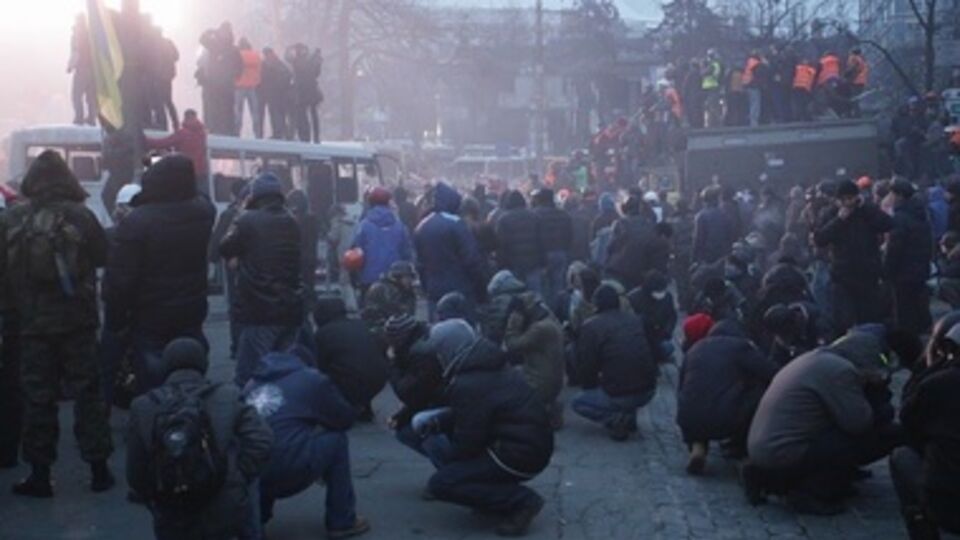 Милиция применяет спецсредства