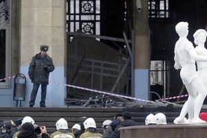 Волгоградский вокзал после взрыва террориста-самоубийцы