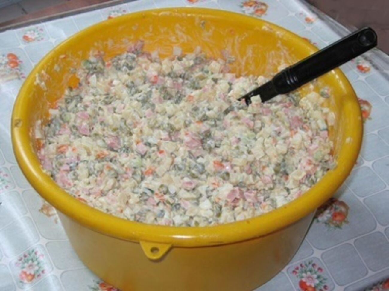 Традиционный новогодний салат