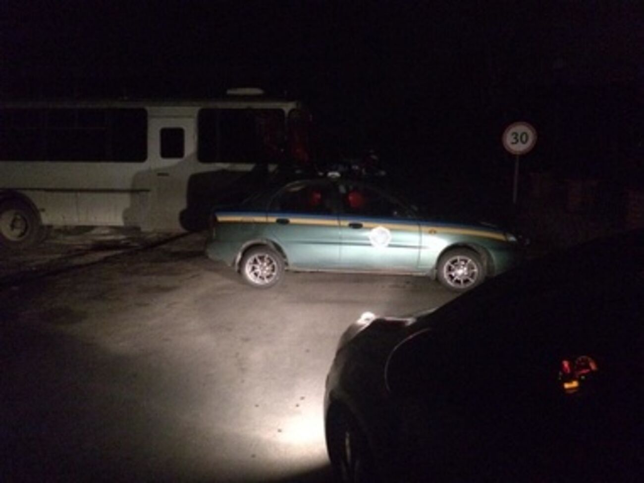 В акции участвуют около 200 машин