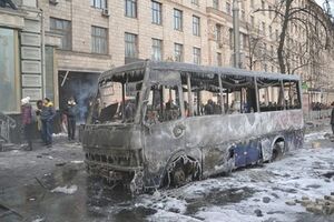 Беркутовцы поделились в соцсетях снимками с Грушевского. Фоторепортаж