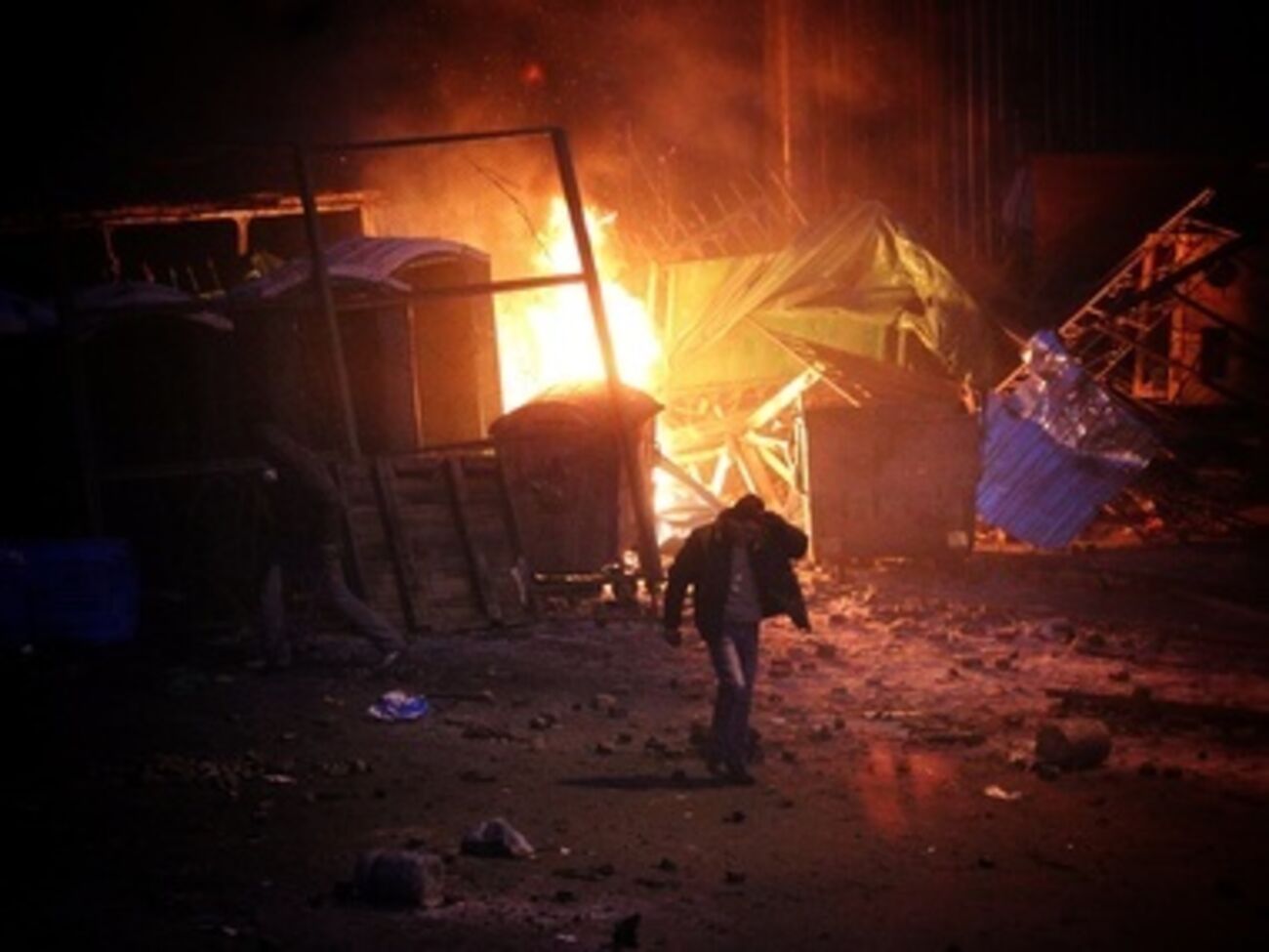 Столкновения продолжаются второй день