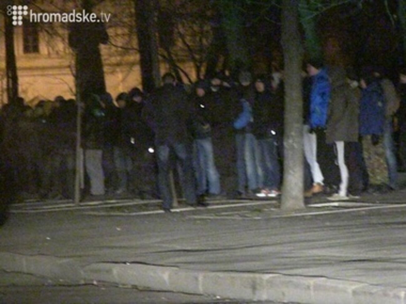 Колонны титушек стягиваются в центр Киева