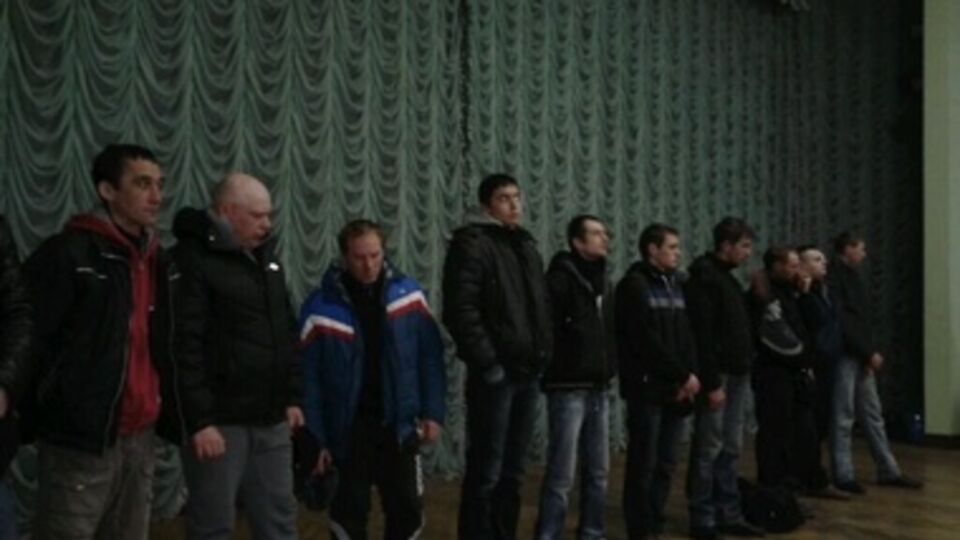 "Титушки" в Доме профсоюзов