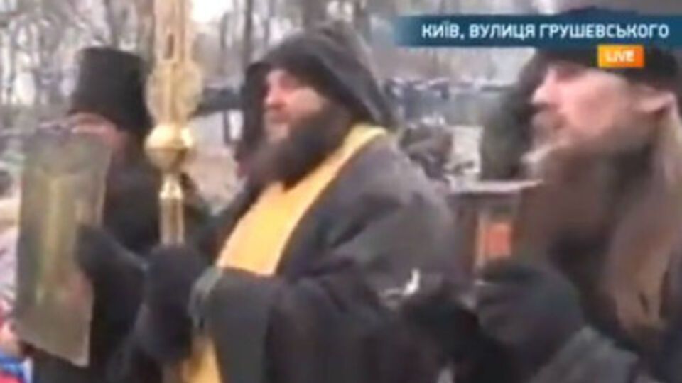 Священники на Грушевского