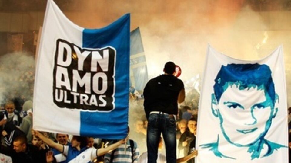Фаны "Динамо" присоединяются к Евромайдану