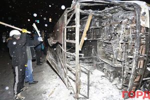 Ночь на Грушевского. Фоторепортаж