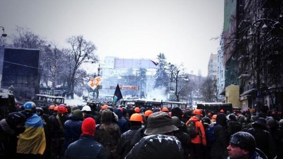 "Беркут" сегодня пытался разогнать митингующих