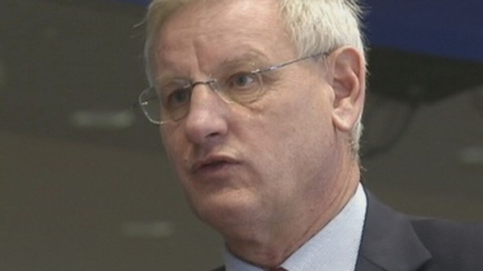 Карл Бильдт