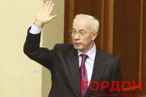 Азаров уверен, что по демонстрантам стреляла не милиция