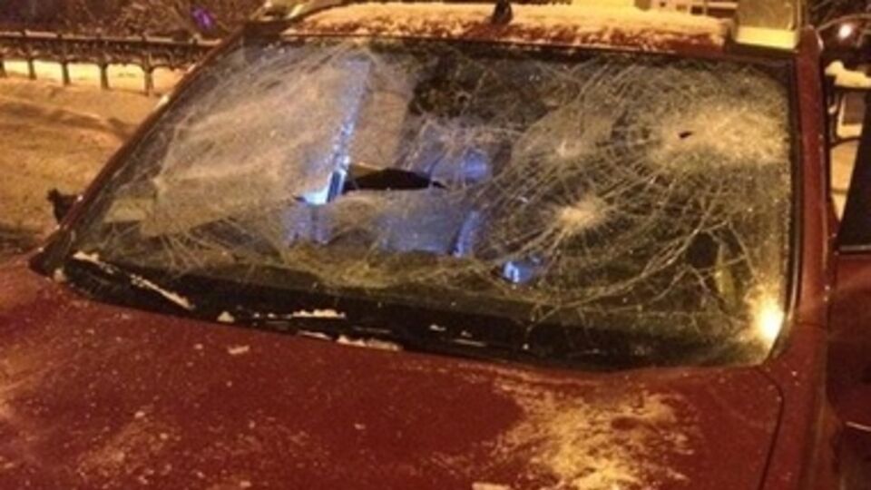 Побитые машины Автомайдана