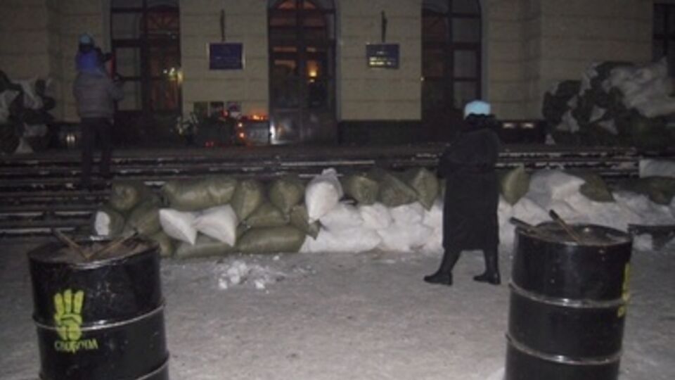 Митингующие захватили ОГА