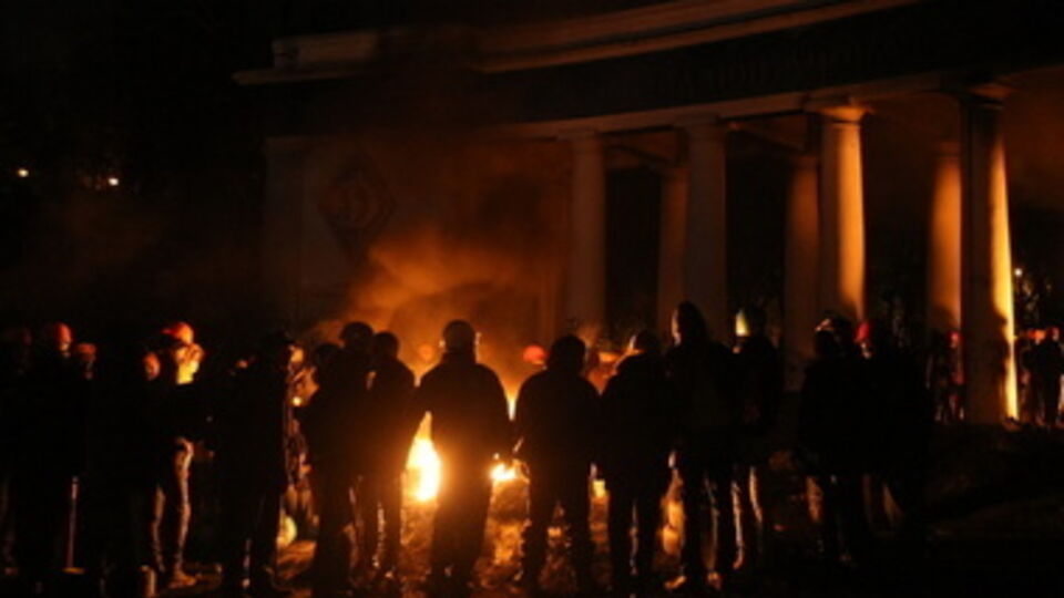 Митингующие на Грушевского