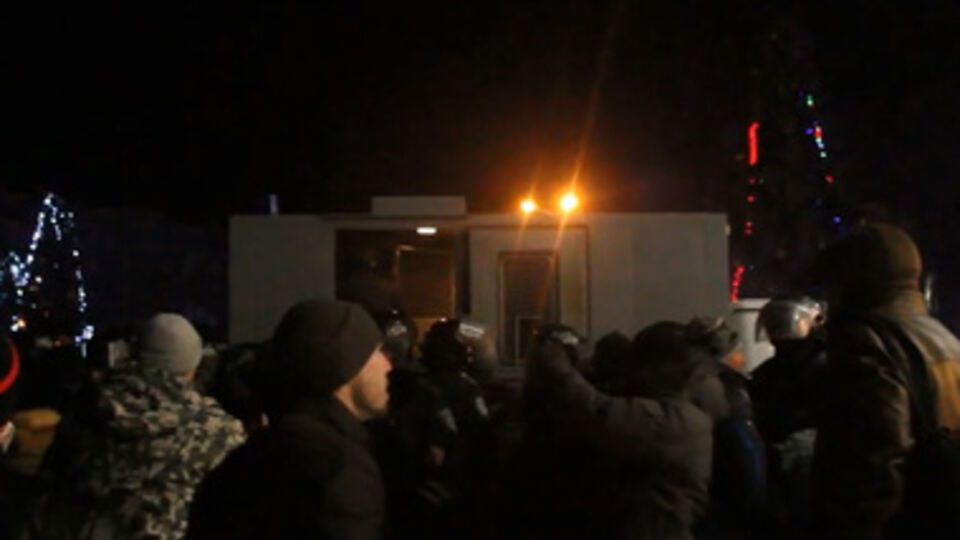 Под Черкасской ОГА протестовали около двух тысяч жителей