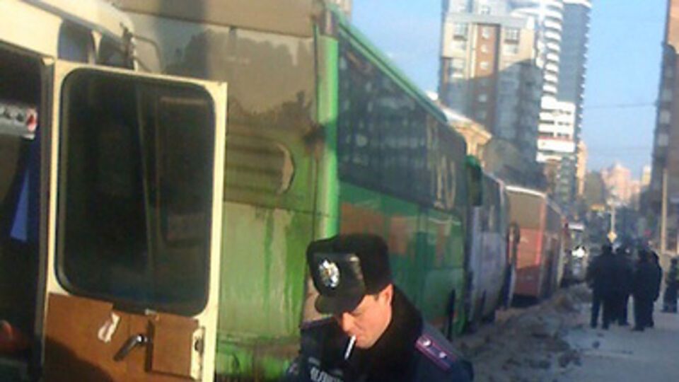 10 автобусов с милицией направляются из Донецка в Киев