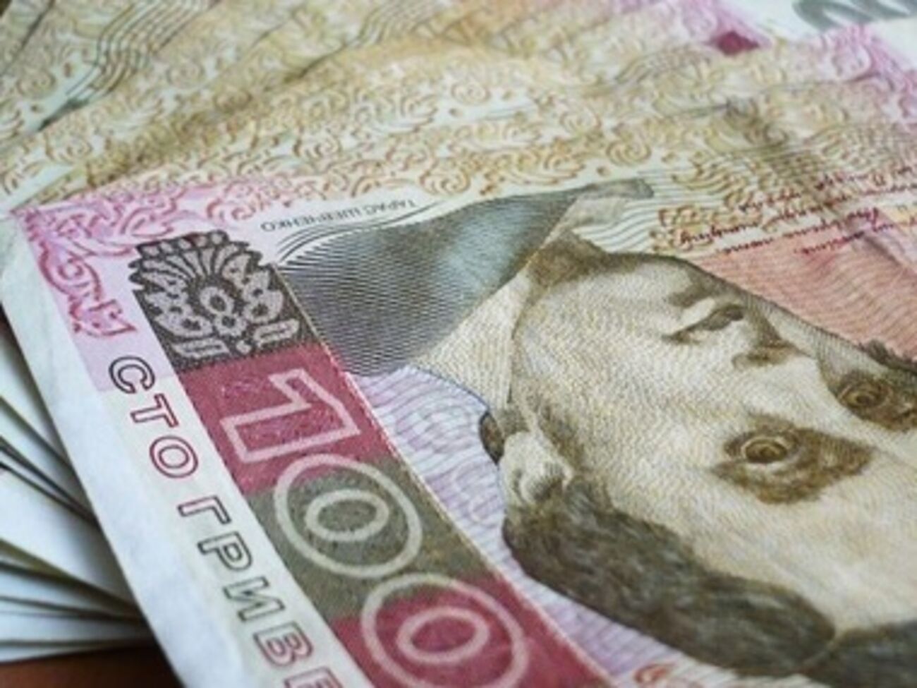 Эксперты прогнозируют дальнейшее ослабление гривны