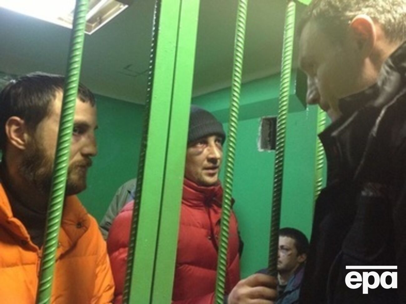 Виталий Кличко с активистами в суде