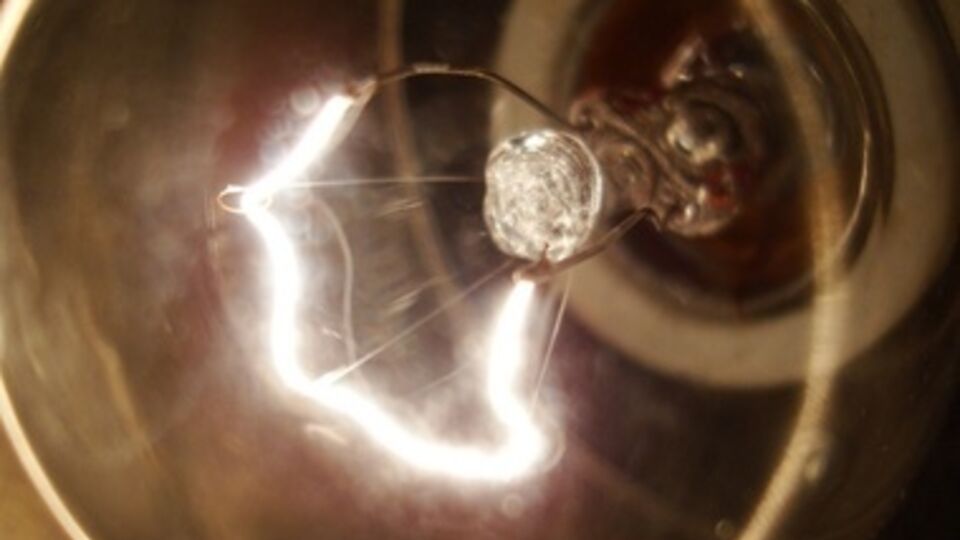 За сутки вернули свет в 209 пунктов