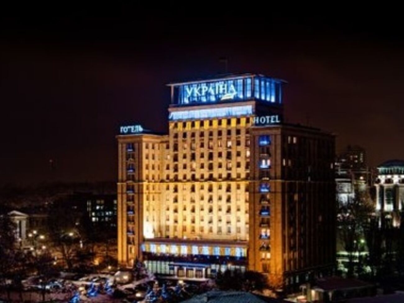 Гостиница находится у Майдана