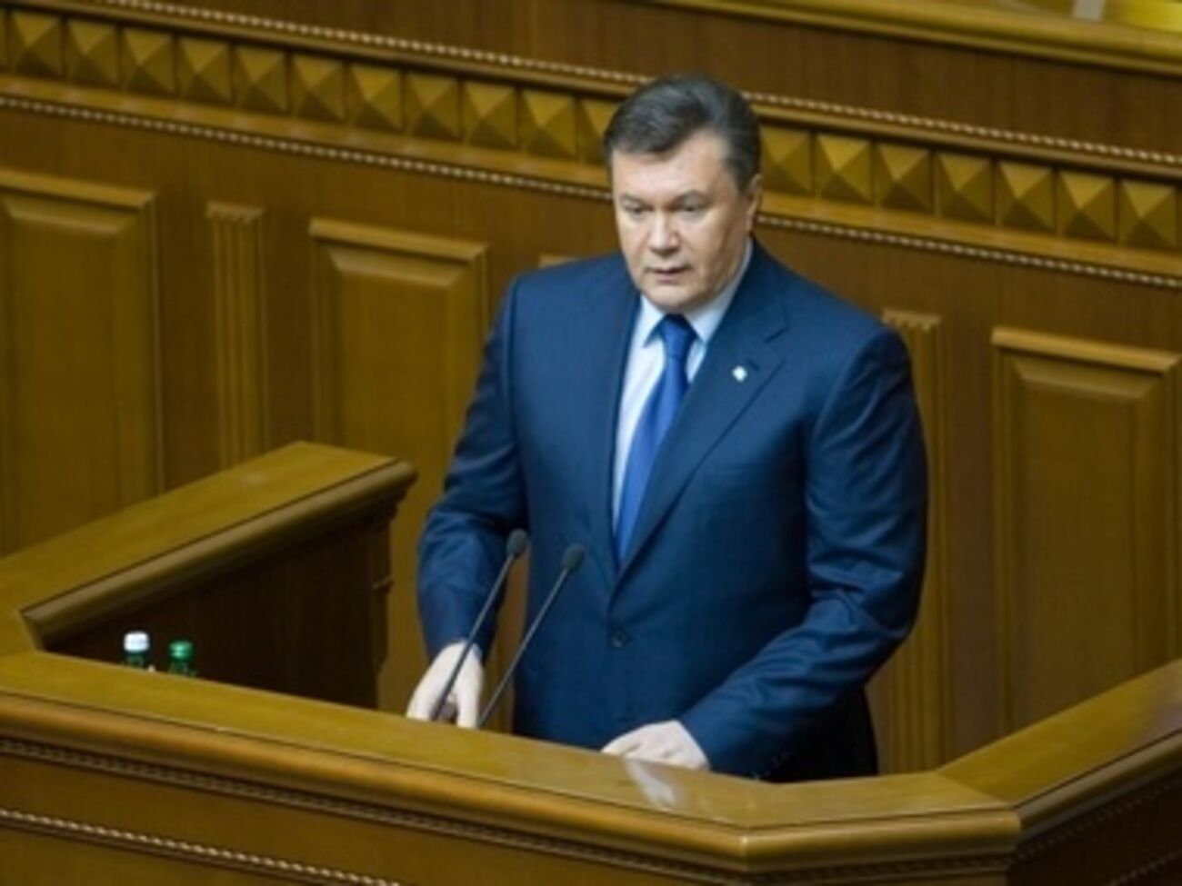Янукович обратится к переговорщикам