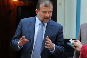 Балога призвал Януковича уйти в отставку
