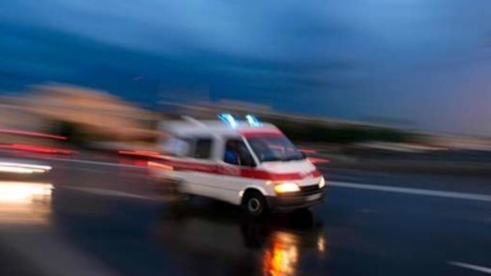 Двое милицонеров тяжело ранены: один – в грудь, другой – в живот