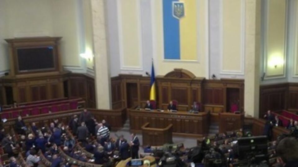 Рада заседает второй день подряд