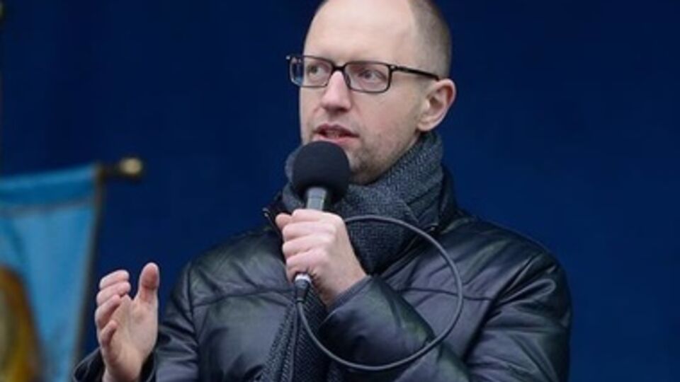 Яценюк: Майдан должен остаться