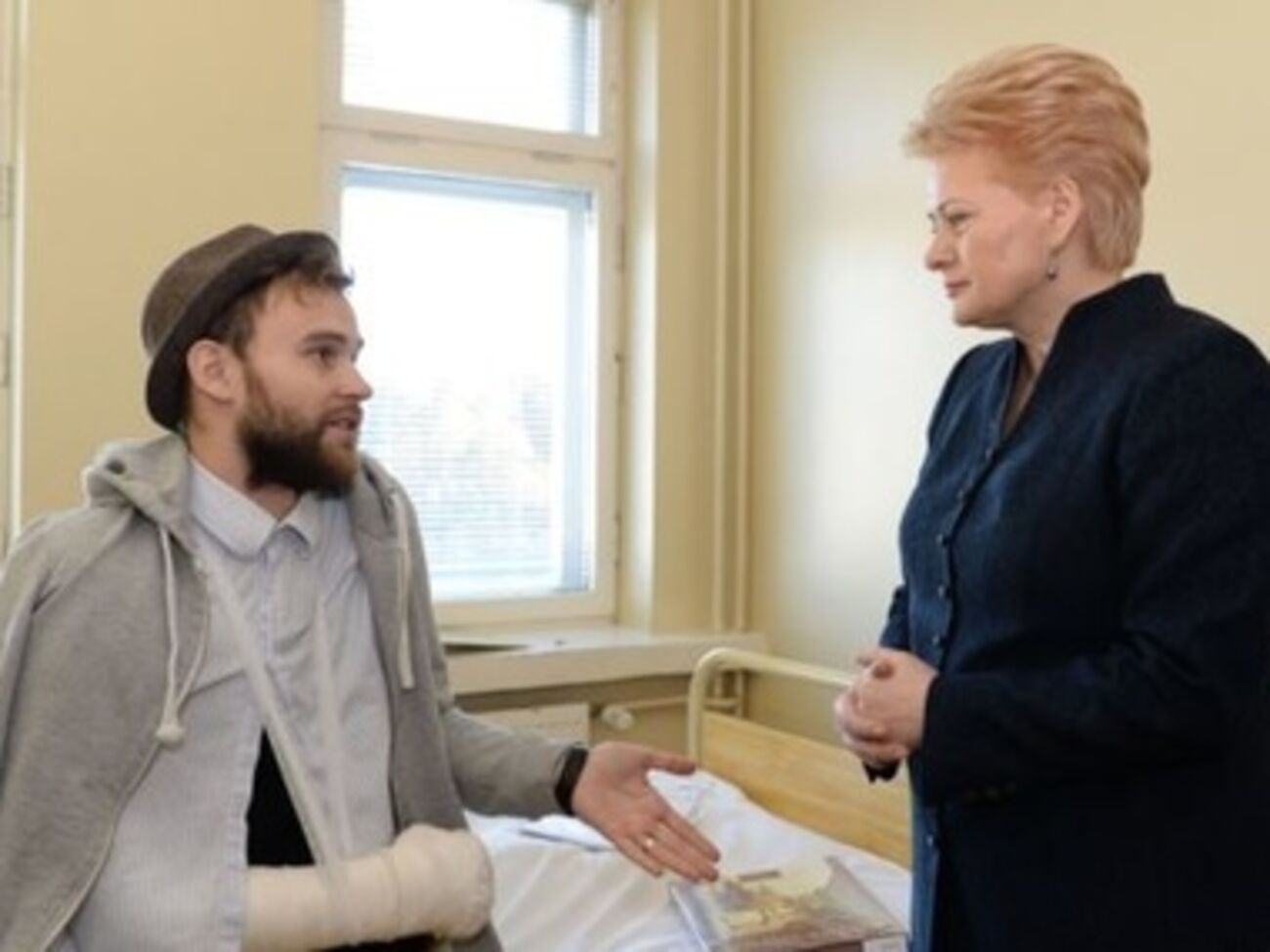 Грибаускайте поддержала пострадавшего