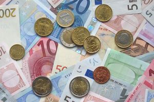 Евро ввели 1 января