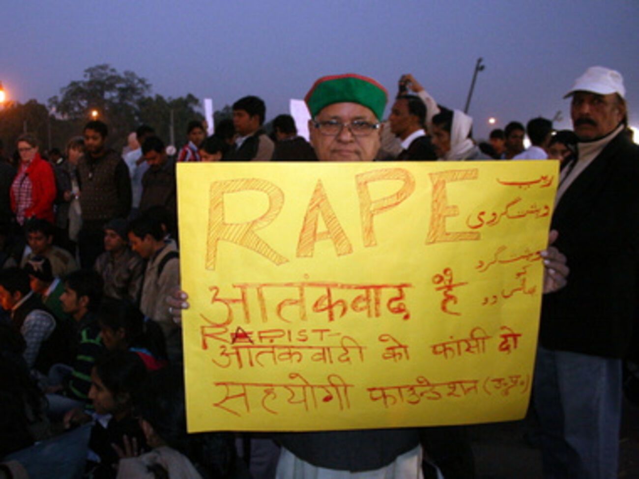 Протесты против насилия в Индии.