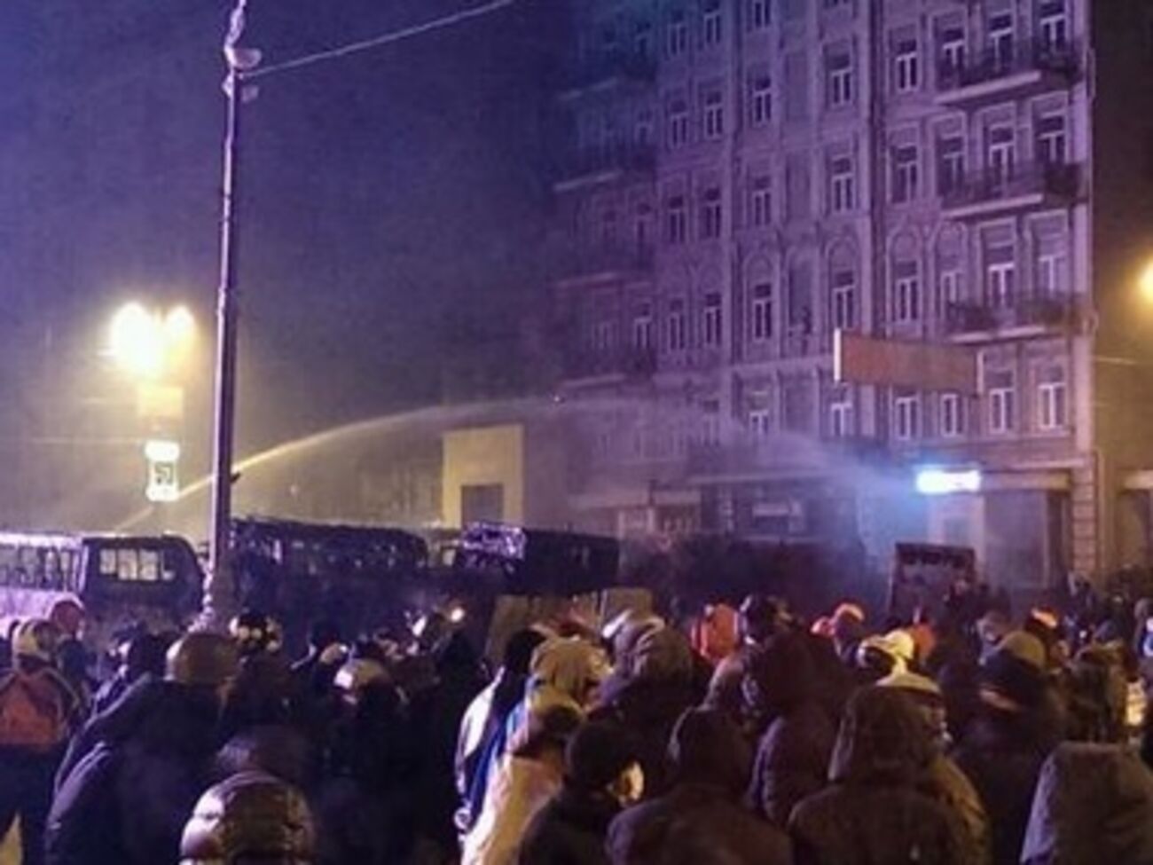 Водомет на Евромайдане