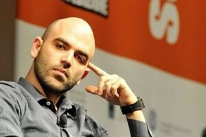 Роберто Савиано