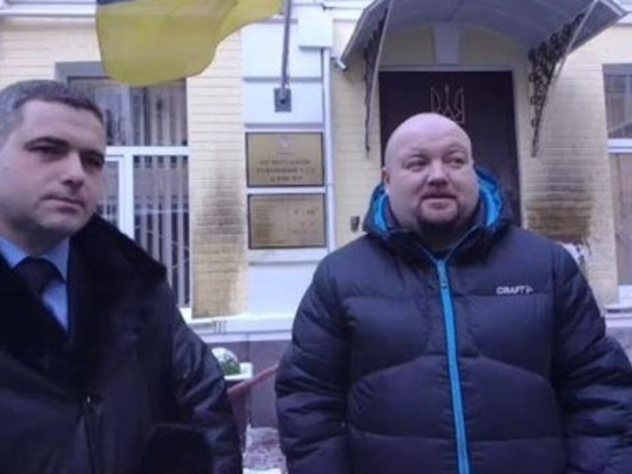 Юрий Болотов (справа)