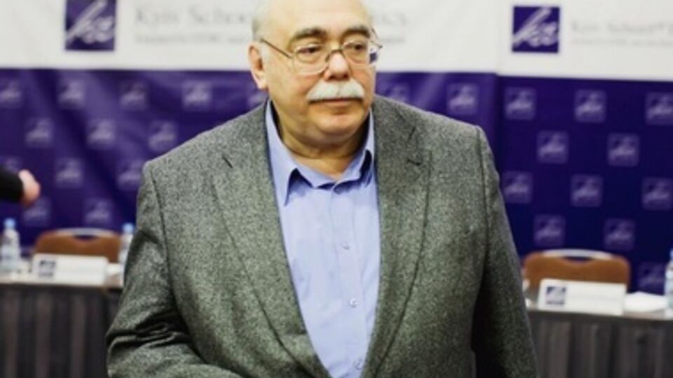 Александр Пасхавер